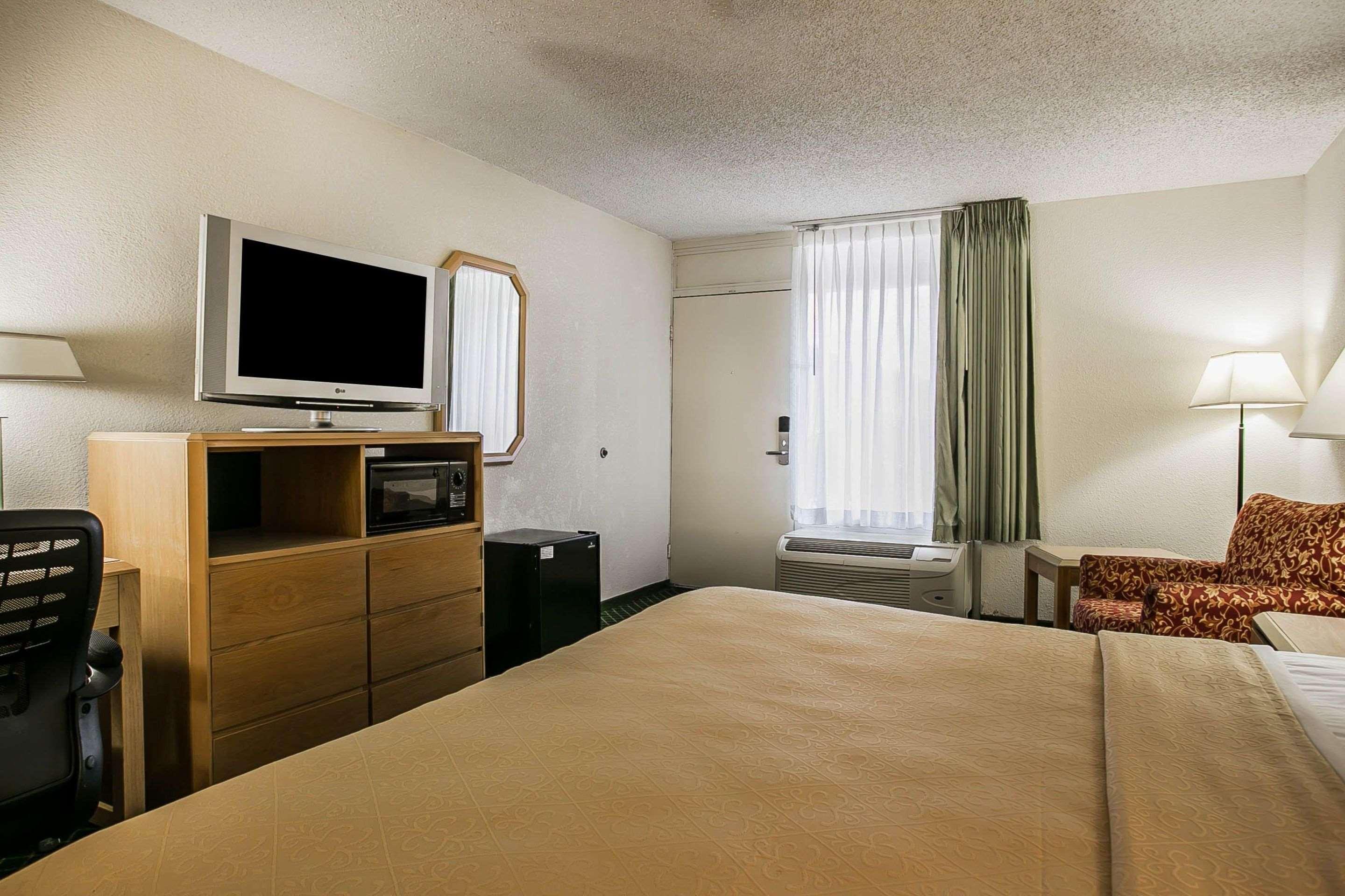 Quality Inn Sumter Buitenkant foto