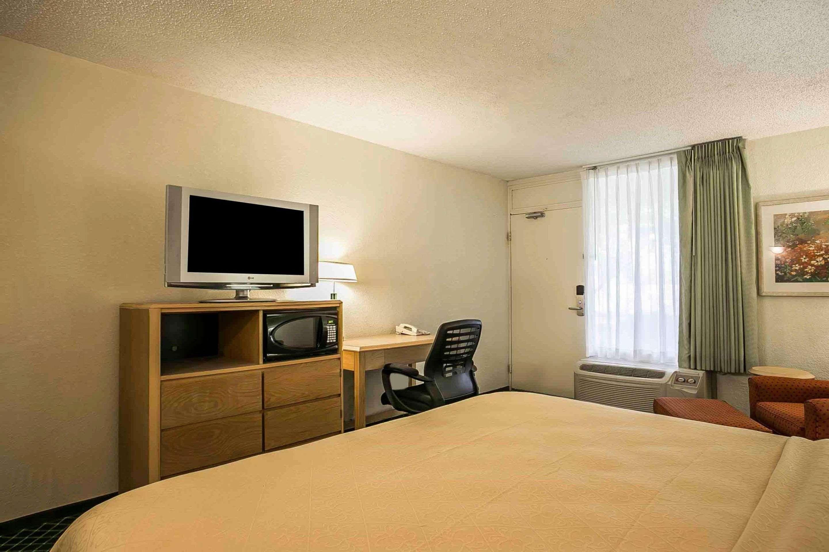 Quality Inn Sumter Buitenkant foto
