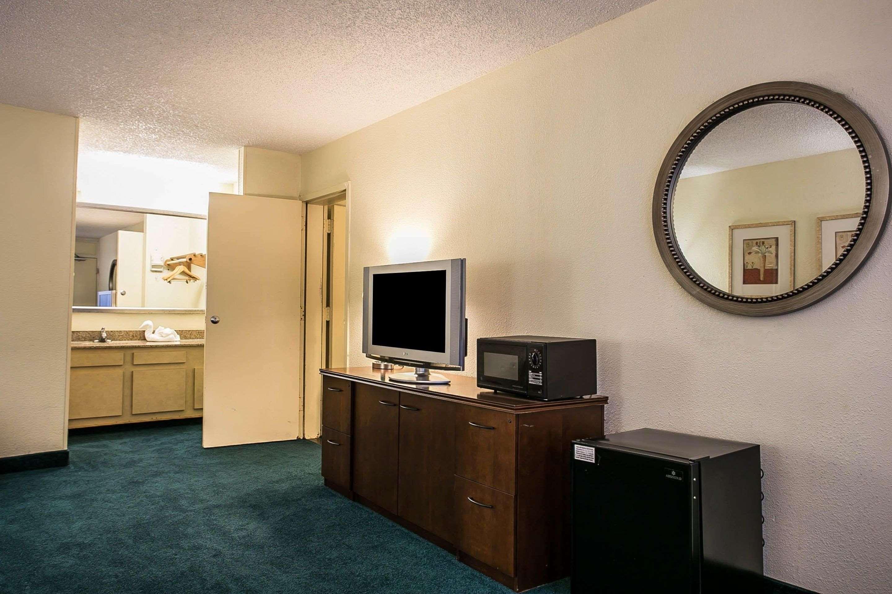 Quality Inn Sumter Buitenkant foto